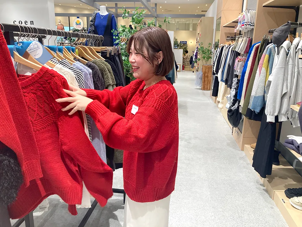 店舗スタッフの様子